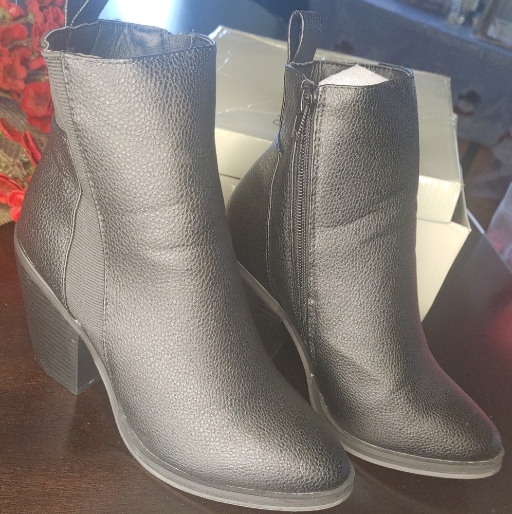 Western style boot